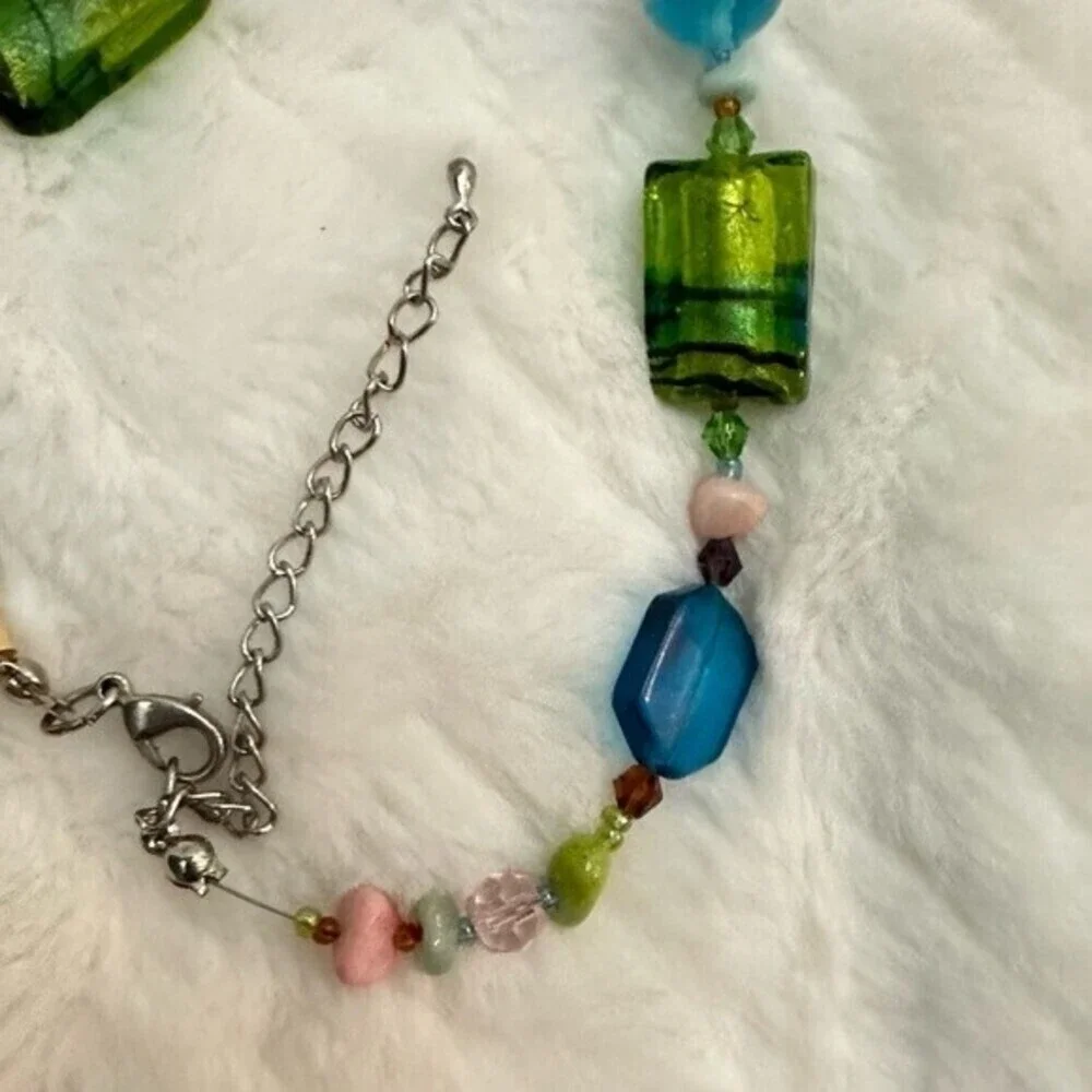 MultiColored Beads &‎ Stone Shape Necklace - Picture 7 of 9